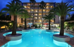 Hotels The Official Website Of Antibes Juan Les Pins Tourism And Hotel Ac Ambadeur Antibes Juan Les Pins
