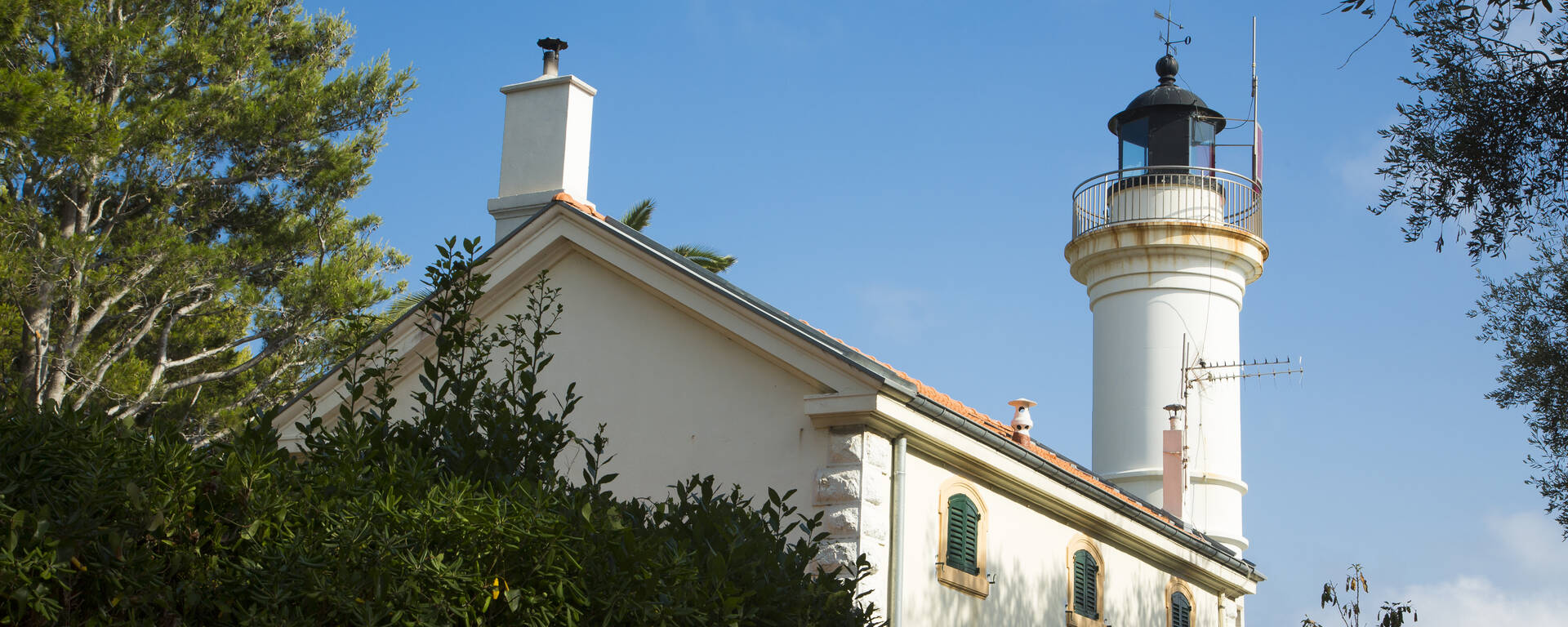 Garoupe lighthouse © Gilles Lefrancq