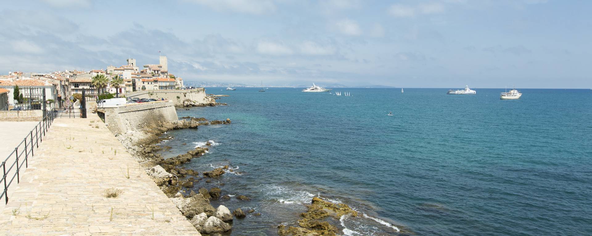 Antibes, rempart walls ©Gilles Lefrancq