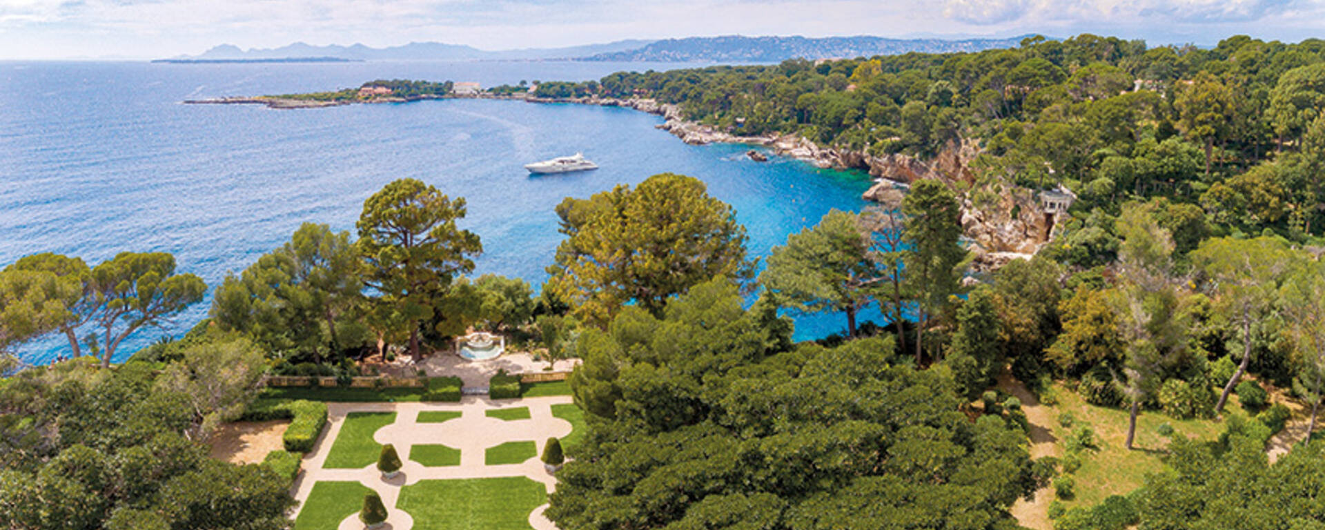 Giardini della villa Eilenroc e Cap d'Antibes ©JF Diaz