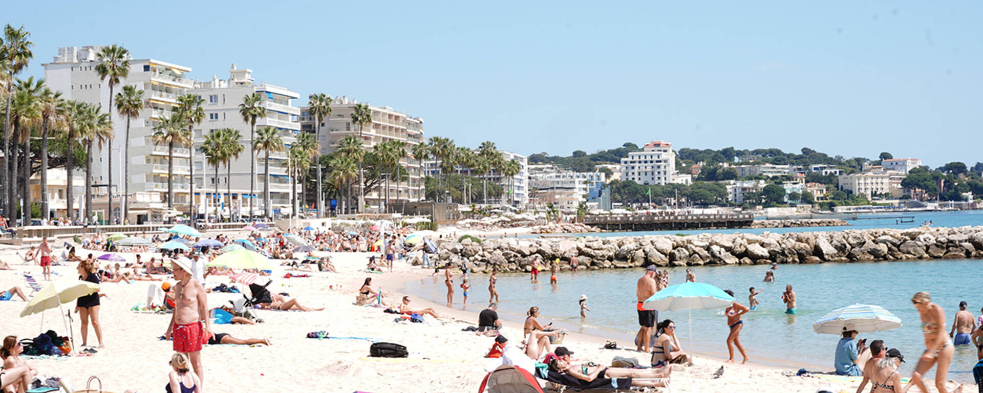 Public beach of Juan-les-Pins