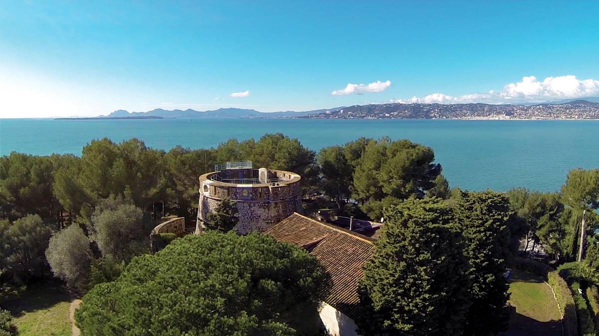 Cap d Antibes peninsula Office of Tourism official website