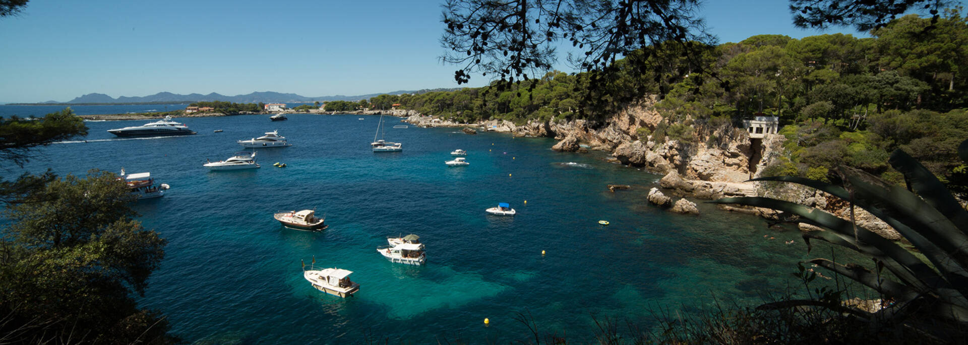 Une anse protégée ©Mairie d'Antibes - J. Bayle