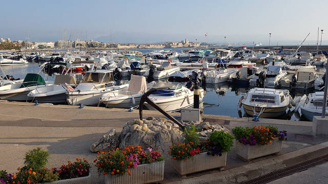 Il piccolo porto della Salis