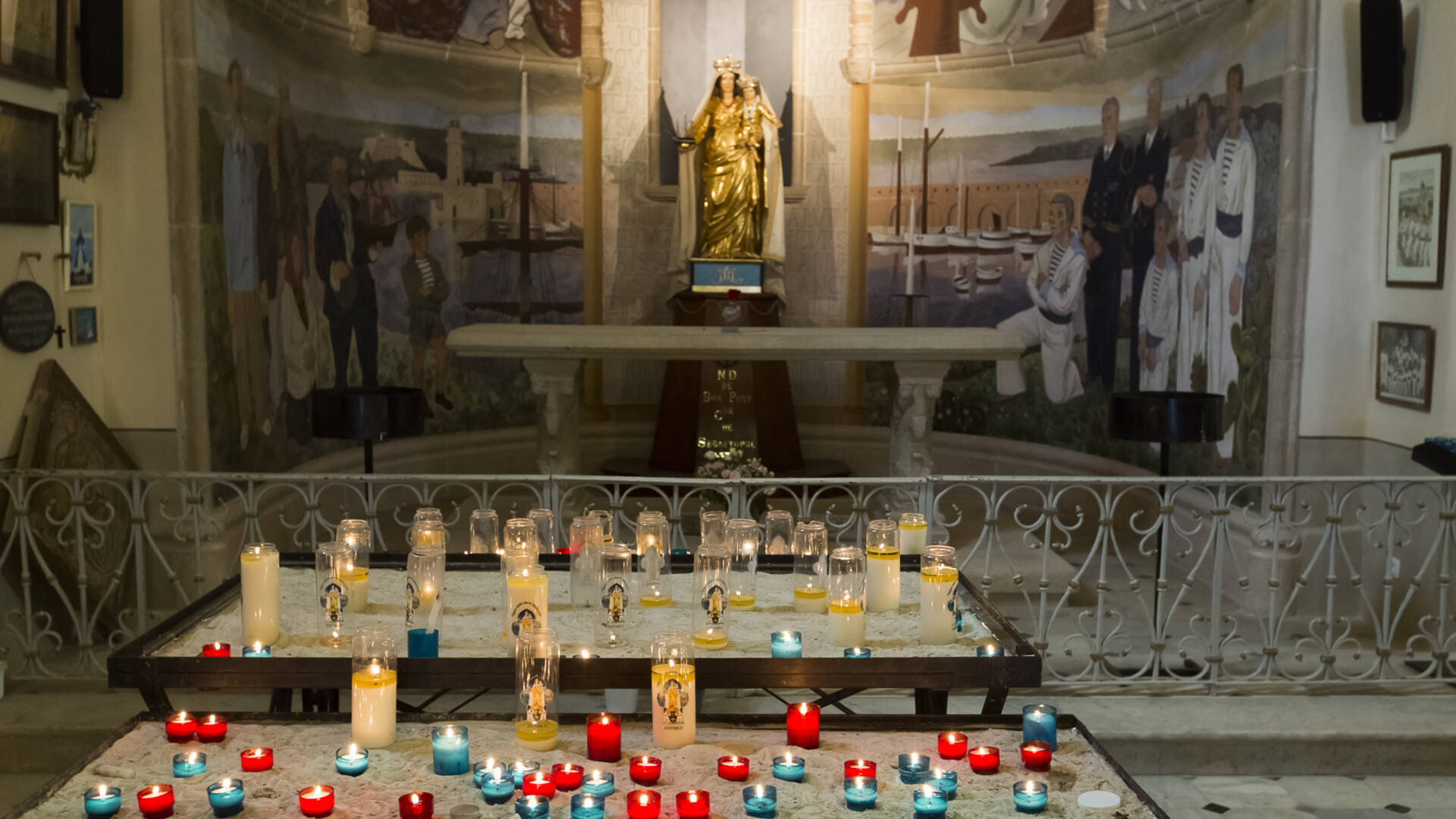 Interno della cappella de La Garoupe ©Gilles Lefrancq