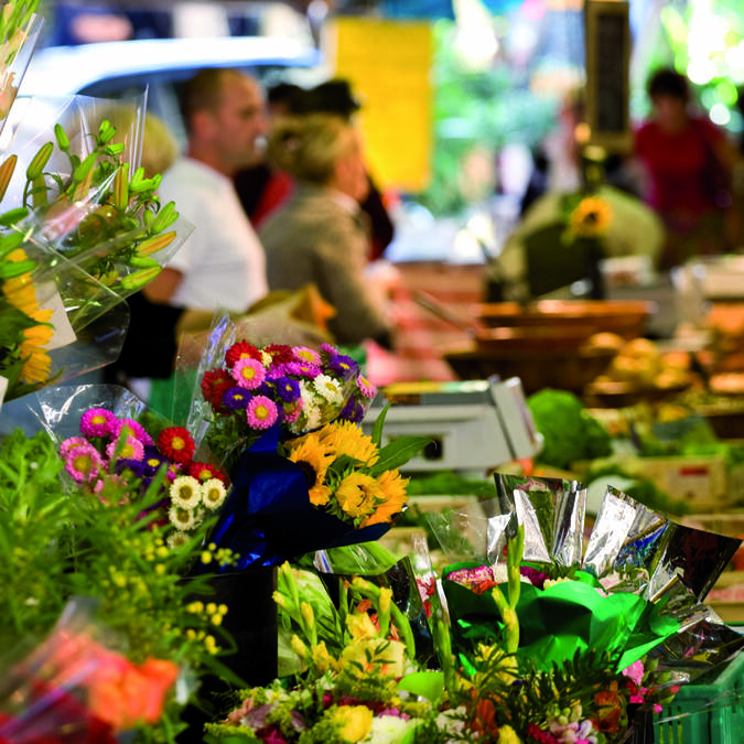 Provencal market ©T. Trotobas